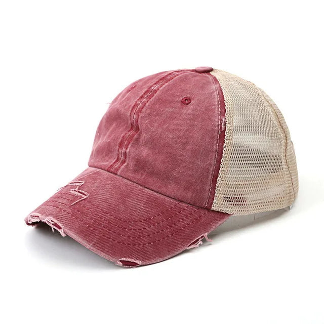 Unisex Baseball Cap mit Zopfdurchlass – Denim Patchwork & Mesh Design | Verstellbare Vintage Snapback Mütze für Sommer, Damen & Herren
