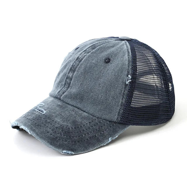 Unisex Baseball Cap mit Zopfdurchlass – Denim Patchwork & Mesh Design | Verstellbare Vintage Snapback Mütze für Sommer, Damen & Herren
