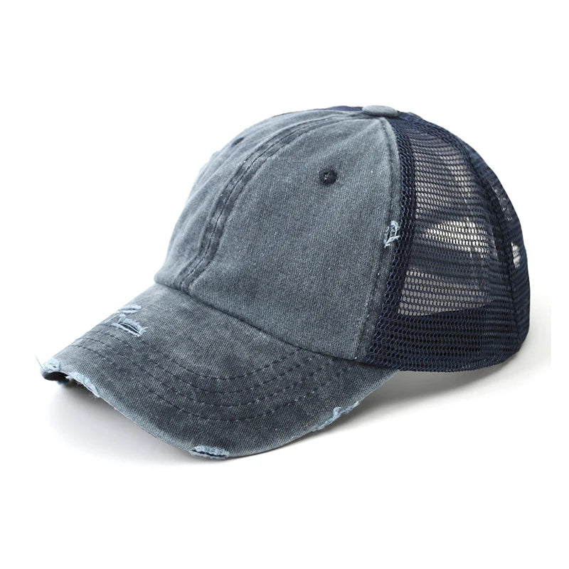 Unisex Baseball Cap mit Zopfdurchlass – Denim Patchwork & Mesh Design | Verstellbare Vintage Snapback Mütze für Sommer, Damen & Herren