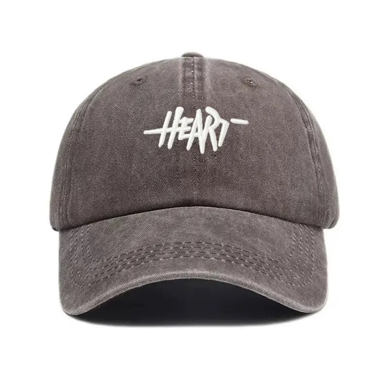 Unisex Baseball Cap mit Heart-Stickerei – Gewaschene Vintage Baumwollkappe | Verstellbare Trucker Mütze für Freizeit & Outdoor