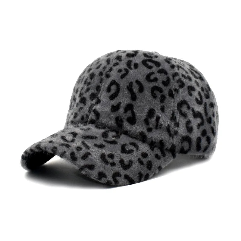 Unisex Baseball Cap mit Leopardenmuster – Warme Plüschmütze für Herbst & Winter | Verstellbare Modische Kappe für Damen & Herren