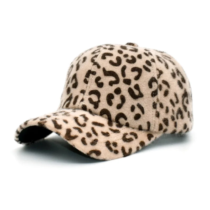Unisex Baseball Cap mit Leopardenmuster – Warme Plüschmütze für Herbst & Winter | Verstellbare Modische Kappe für Damen & Herren