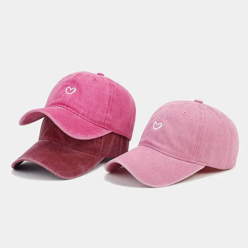Unisex Baseball Cap mit „Love“-Stickerei – Gewaschene Baumwoll Snapback Mütze | Retro Freizeitkappe für Damen & Herren