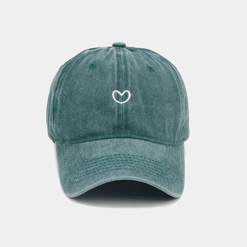 Unisex Baseball Cap mit „Love“-Stickerei – Gewaschene Baumwoll Snapback Mütze | Retro Freizeitkappe für Damen & Herren