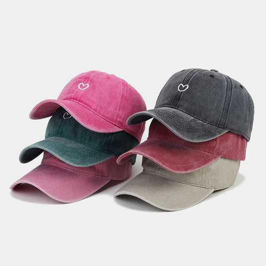 Unisex Baseball Cap mit „Love“-Stickerei – Gewaschene Baumwoll Snapback Mütze | Retro Freizeitkappe für Damen & Herren
