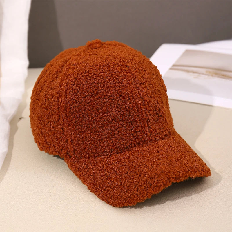Unisex Baseball Cap aus Kunstlammfell – Warme Herbst & Winter Mütze | Weiche Plüsch Kappe mit Verstellbarem Riemen