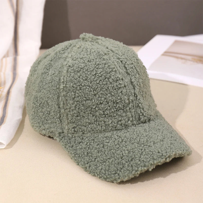 Unisex Baseball Cap aus Kunstlammfell – Warme Herbst & Winter Mütze | Weiche Plüsch Kappe mit Verstellbarem Riemen