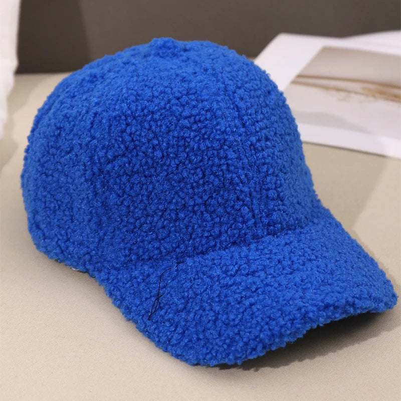 Unisex Baseball Cap aus Kunstlammfell – Warme Herbst & Winter Mütze | Weiche Plüsch Kappe mit Verstellbarem Riemen